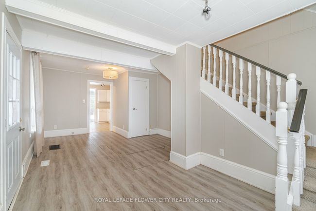 189 Dundas St N, House attached with 3 bedrooms, 2 bathrooms and 5 parking in Cambridge ON | Image 18