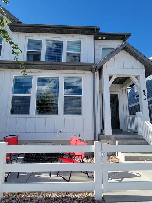 933 W Sunspear Dr, Saratoga Springs, UT, 84045-3910 | Card Image