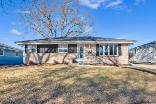 2604 E Birchwood Ave, Cudahy, WI, 53110 | Card Image