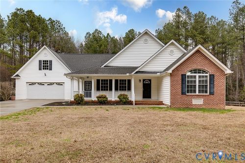 16500 Chinook Dr, South Chesterfield, VA, 23803-1121 | Card Image