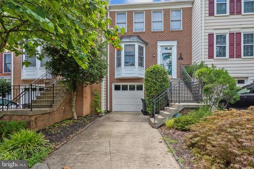 12716 Dogwood Hills Ln, FAIRFAX, VA, 22033-3244 | Card Image