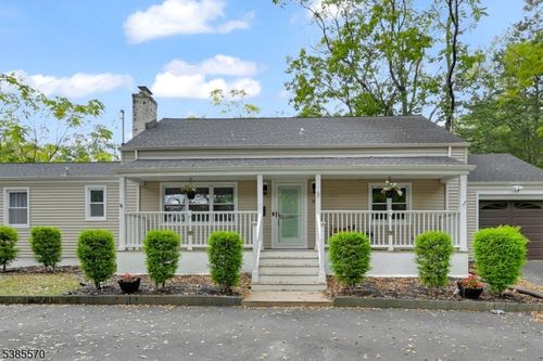 3 Country Club Rd, Livingston, NJ, 07039-2504 | Card Image