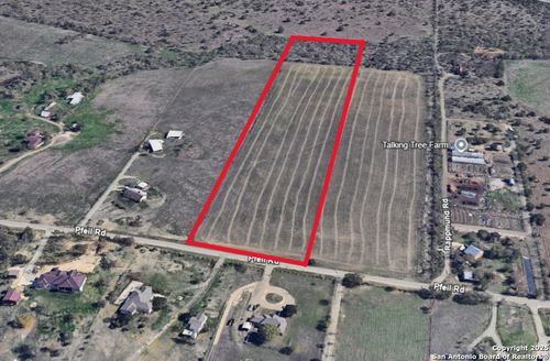 6384 Pfeil Rd, Schertz, TX, 78154-6037 | Card Image