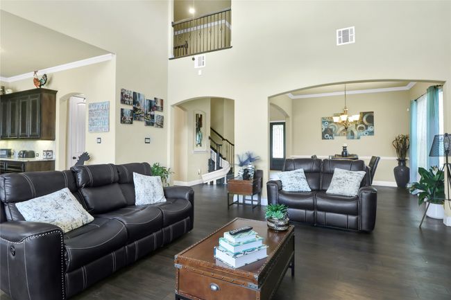 Balcony overlook to downstairs. | Image 9