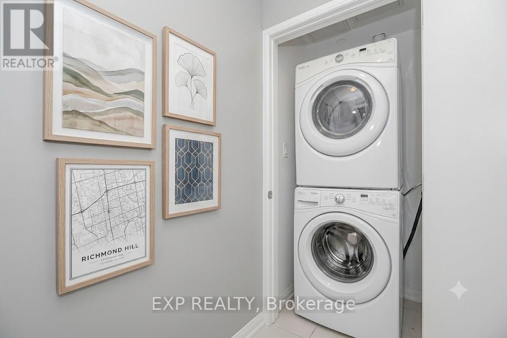 Residential in Barrie (City Centre) 5