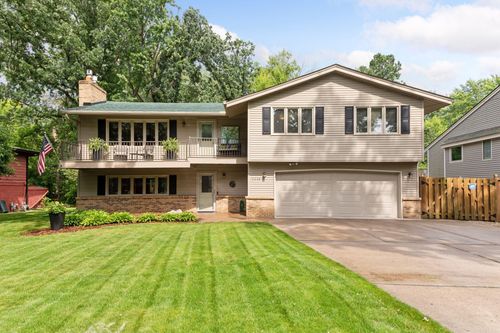 5246 Division Ave, White Bear Tp, MN, 55110-6518 | Card Image