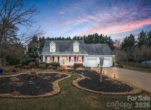 124 Fox Meadow Dr, Rutherfordton, NC, 28139-7827 | Card Image