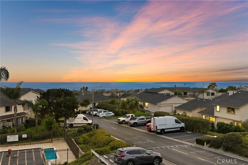567 Avenida Adobe, San Clemente, CA, 92672-2414 | Card Image