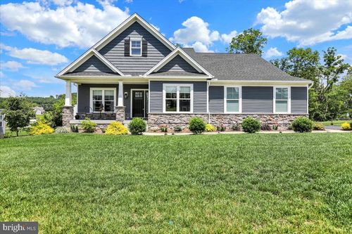 315 Chatsworth Ct, Sinking Spring, PA, 19608-8507 | Card Image