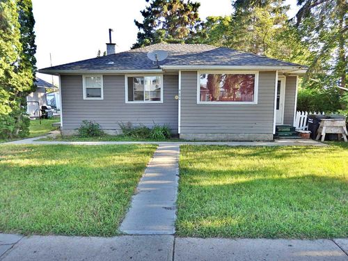 4604 48b Ave, Vermilion, AB, T9X1R8 | Card Image