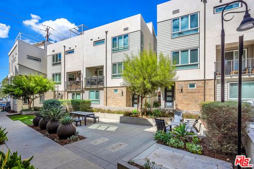5605 E Alloway Ct, Los Angeles, CA, 90042-1872 | Card Image