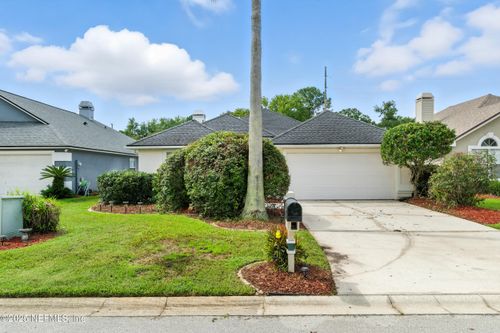 1675 Rustling Dr, FLEMING ISLAND, FL, 32003-8632 | Card Image