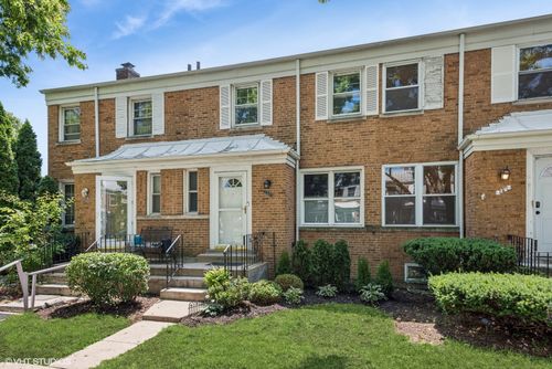 7205 Le Moyne St, River Forest, IL, 60305-1215 | Card Image