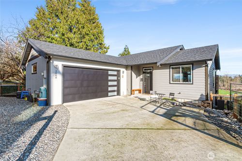 2068 Bakerscape Ct, Ferndale, WA, 98248-8635 | Card Image