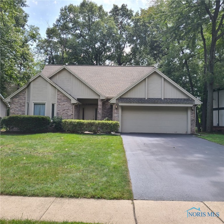 Cloister Rd, Toledo, OH 43617
