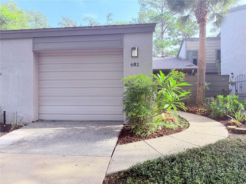 602 Woodridge Dr, FERN PARK, FL, 32730-2933 | Card Image