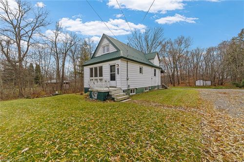 {{alt}} | Card Image