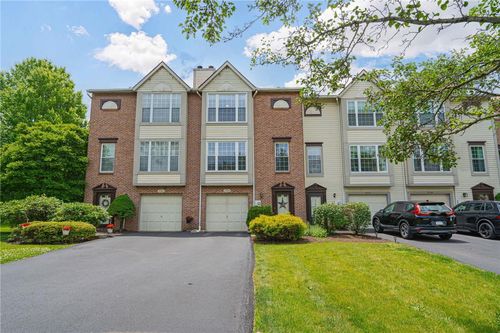 c5-2760 Red Oak Cir, Bethlehem, PA, 18017-2773 | Card Image