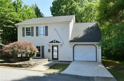 130 Sir Patricks Ct, Clemmons, NC, 27012-7413 | Card Image