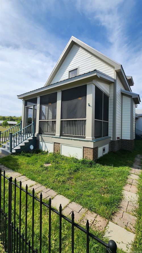 221 A St, Bryant, AR, 72022-8345 | Card Image