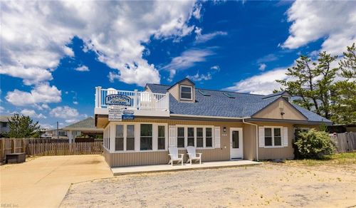 2761 Sandfiddler Rd, Virginia Beach, VA, 23456-4510 | Card Image
