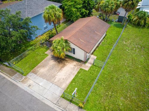 1525 W 17th St, Riviera Beach, FL, 33404-5209 | Card Image