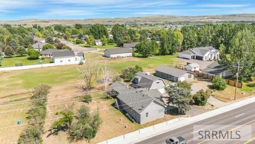 1258 N 45th E, Idaho Falls, ID, 83401-6450 | Card Image