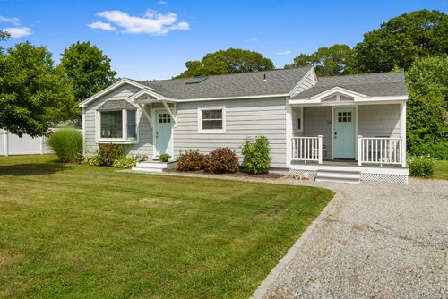 16 Flagler Ave, Old Lyme, CT, 06371-2429 | Card Image