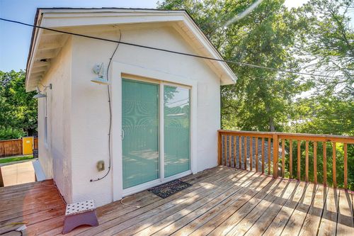 studio-2201 5th Avenue, Fort Worth, TX, 76110 | Card Image