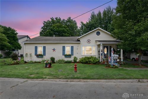 166 New Hampshire Ave, London, OH, 43140-1266 | Card Image