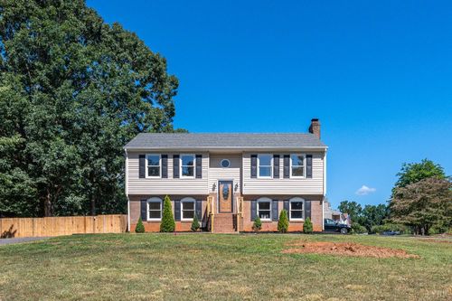 643 Willow Oak Ter, Forest, VA, 24551-3979 | Card Image