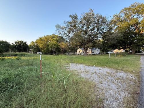940 6th St, Wilson, OK, 73463-2456 | Card Image
