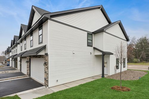3401 Douglas Dr N, Crystal, MN, 55422-2413 | Card Image