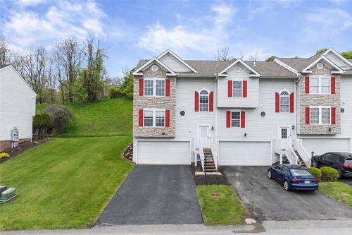 1141 Arrowhead Dr, Washington, PA, 15301-5067 | Card Image
