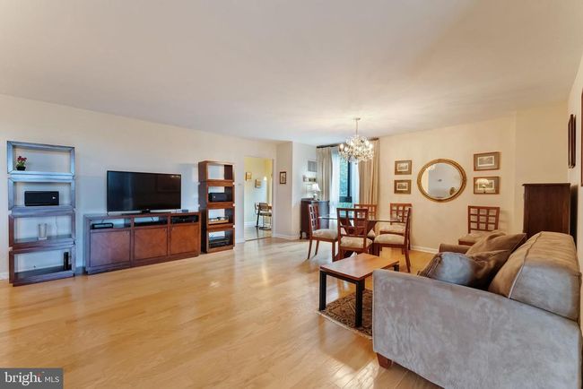 APT-321 - 1800 Old Meadow Rd, Condo with 2 bedrooms, 2 bathrooms and null parking in MCLEAN VA | Image 5