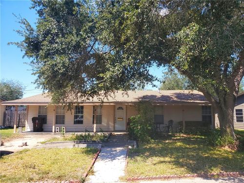 1710 E Johnston Ave, Kingsville, TX, 78363-6022 | Card Image