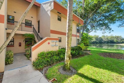 2126-4125 Carambola Cir S, Coconut Creek, FL, 33066-2570 | Card Image