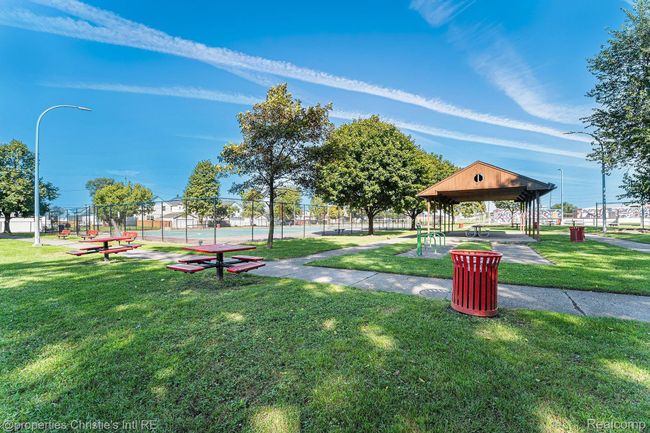 APT-2 - 8820 Joseph Campau St, Condo with 2 bedrooms, 2 bathrooms and null parking in Hamtramck MI | Image 27