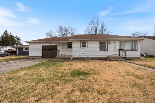1609 Westchester Dr, North Manchester, IN, 46962-1357 | Card Image