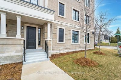 11 - 95 Brookfield Rd, Condo with 3 bedrooms, 3 bathrooms and 2 parking in Oakville ON | Image 1