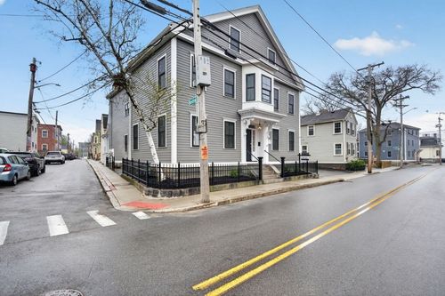 2r-49 Essex St, Salem, MA, 01970-5285 | Card Image