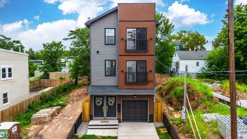 200 19th Ave, Irvington, NJ, 07111-3715 | Card Image