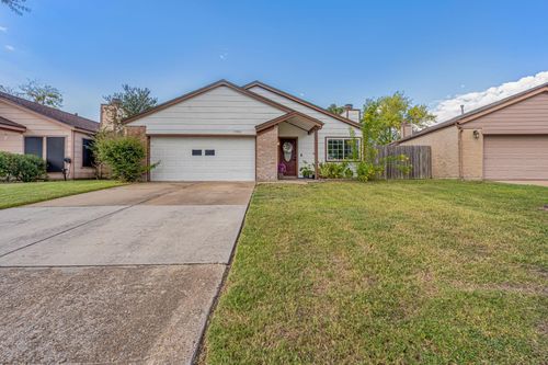 13806 Sheri Hollow Ln, Houston, TX, 77082-3314 | Card Image