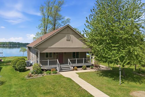 50876 Lakeview Drive, Rush City, MN, 55069 | Card Image