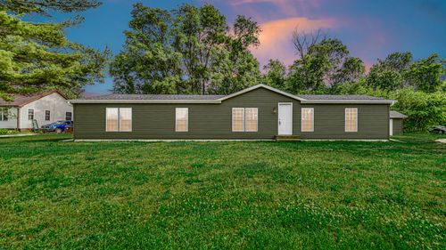 11983 N 330 E, DeMotte, IN, 46310-8045 | Card Image