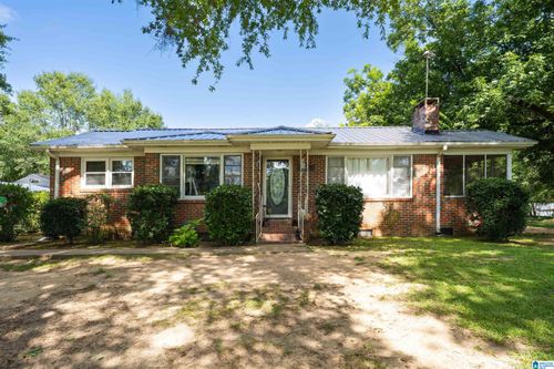 1588 White Dr, BESSEMER, AL, 35023-4316 | Card Image