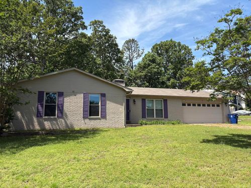 50 Hightrail Dr, Maumelle, AR, 72113-6233 | Card Image