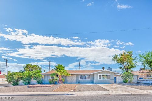 1861 Sombrero Dr, Las Vegas, NV, 89169-2540 | Card Image