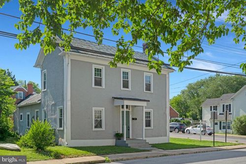 203 Lee St, FRONT ROYAL, VA, 22630-3219 | Card Image