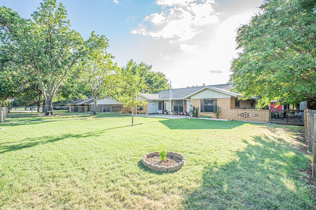 Darby Ln, Denton, TX 76207